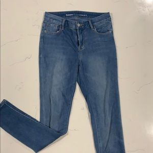 stretchy high-waisted blue skinny jeans